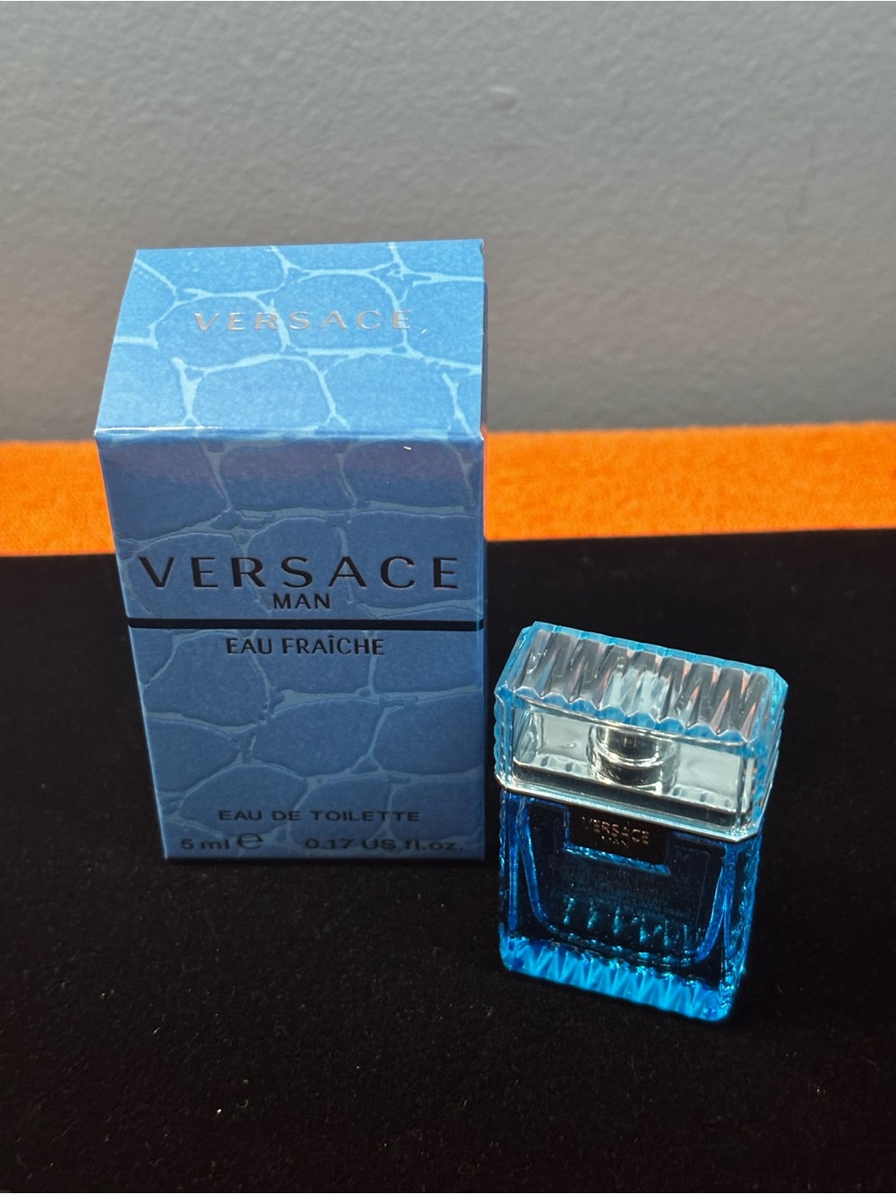 Versace Man - Picture 2 of 2